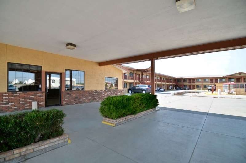 Magnuson Hotel Adobe Holbrook Exterior photo