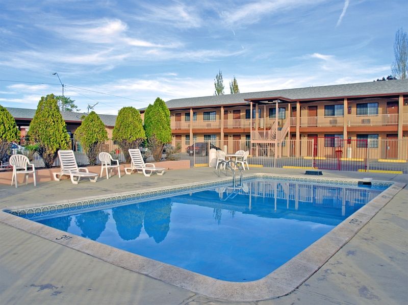 Magnuson Hotel Adobe Holbrook Exterior photo